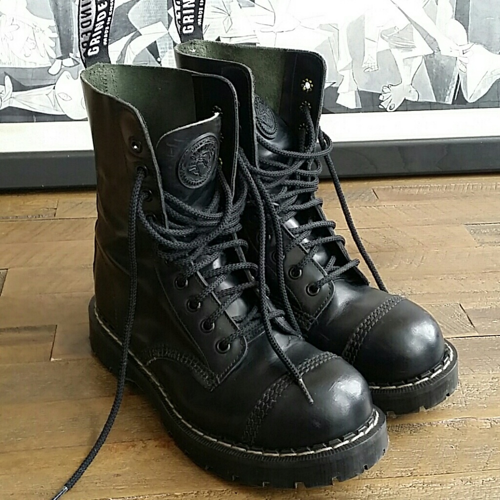 Grinders boots